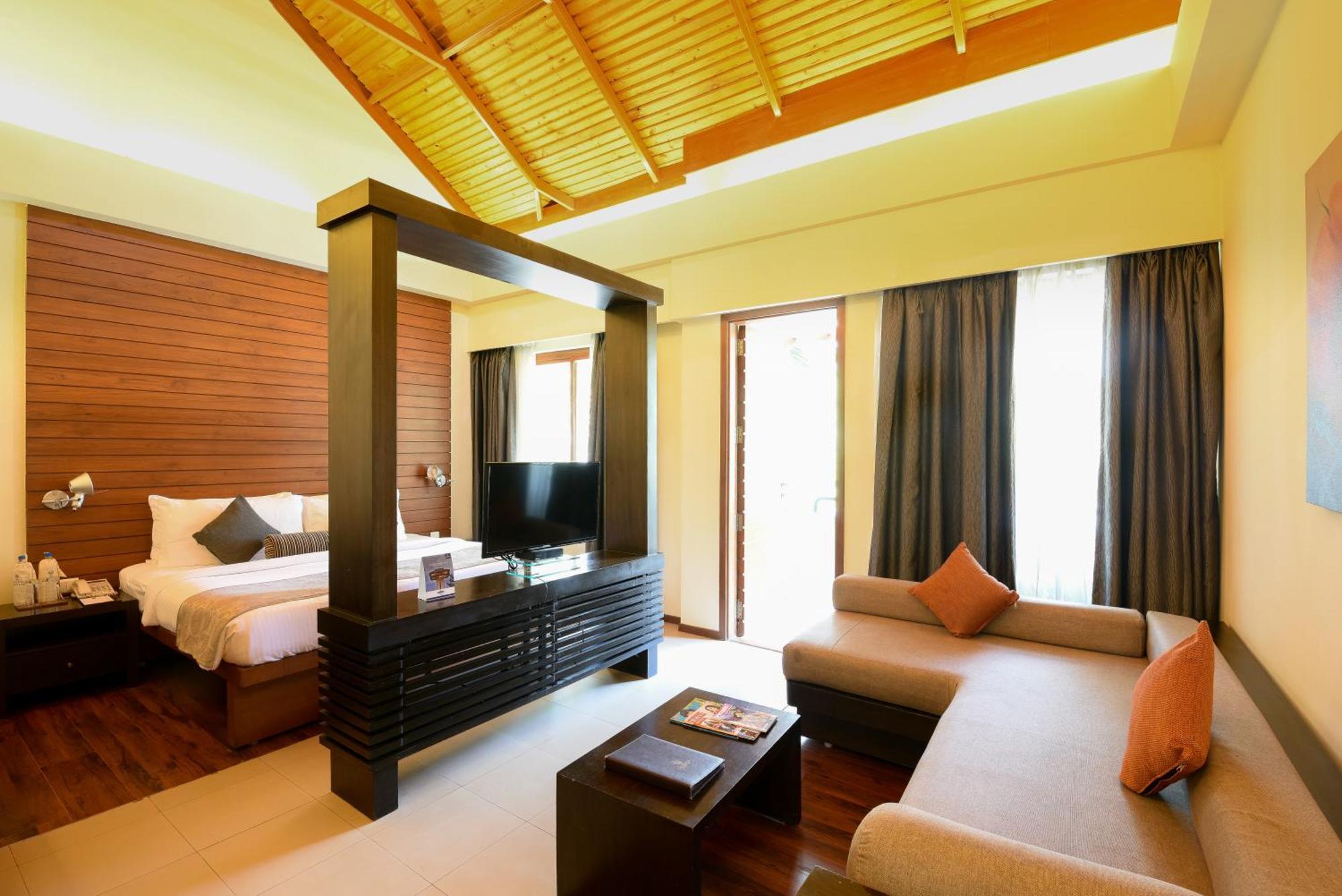 The Golkonda Resort And Spa Hyderabad Exterior photo